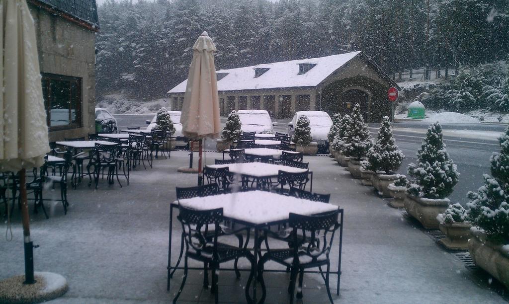 Parador De Gredos Navarredonda de Gredos Exteriör bild