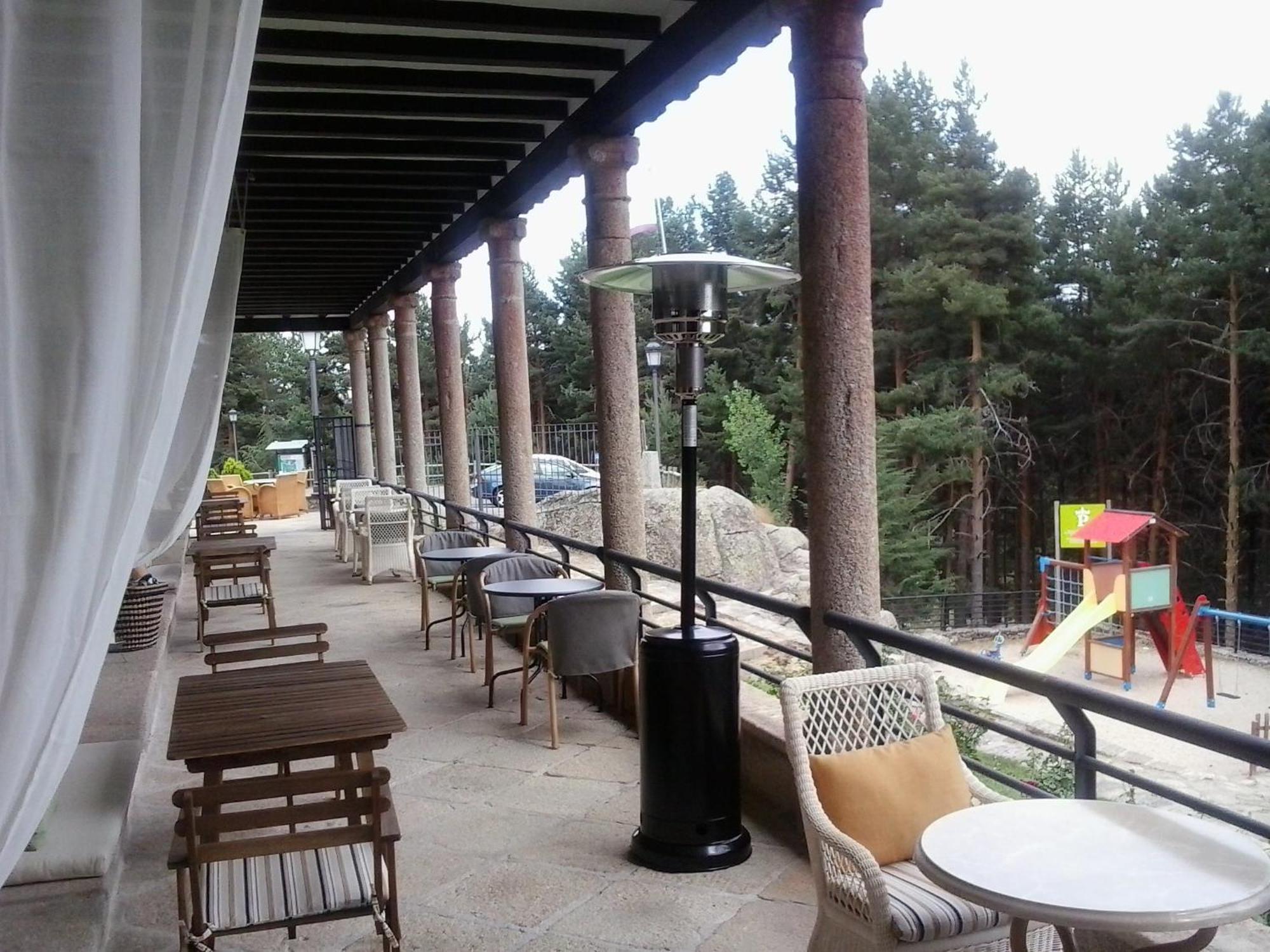 Parador De Gredos Navarredonda de Gredos Exteriör bild