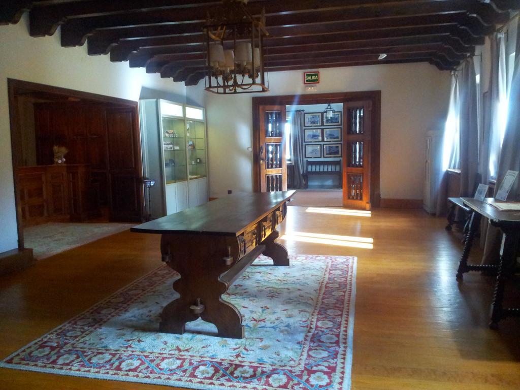 Parador De Gredos Navarredonda de Gredos Exteriör bild