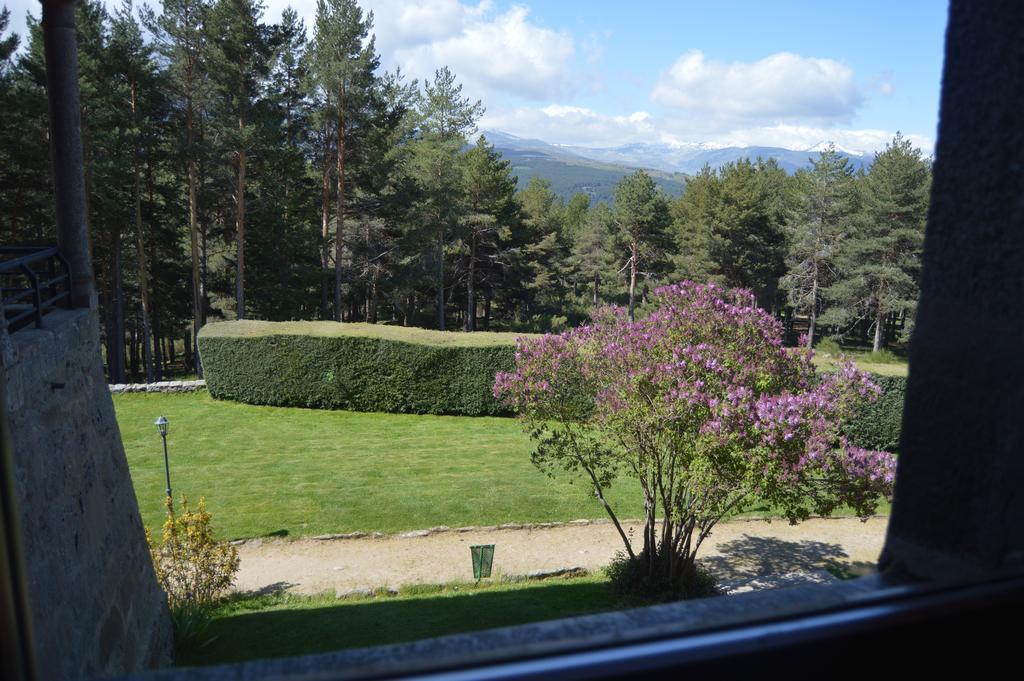 Parador De Gredos Navarredonda de Gredos Exteriör bild