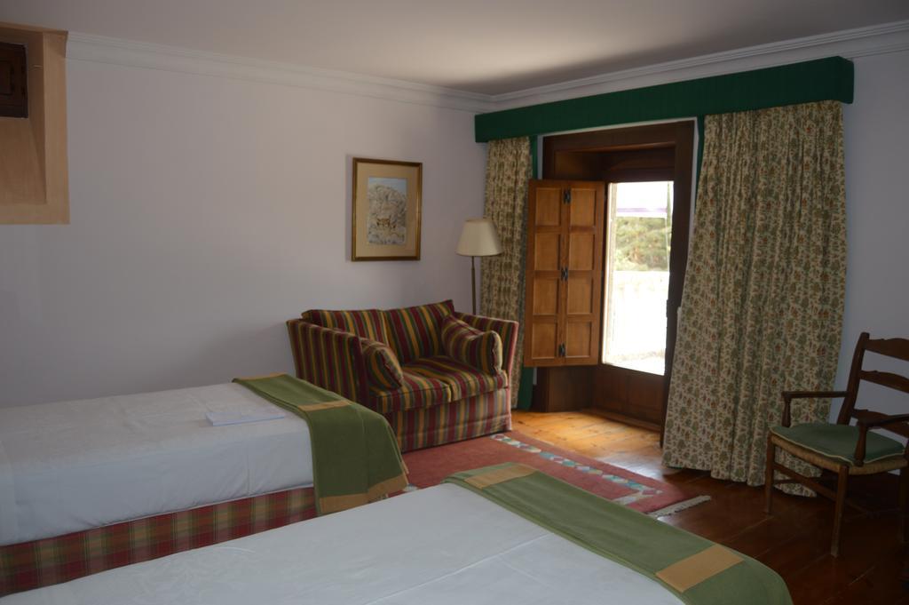Parador De Gredos Navarredonda de Gredos Exteriör bild