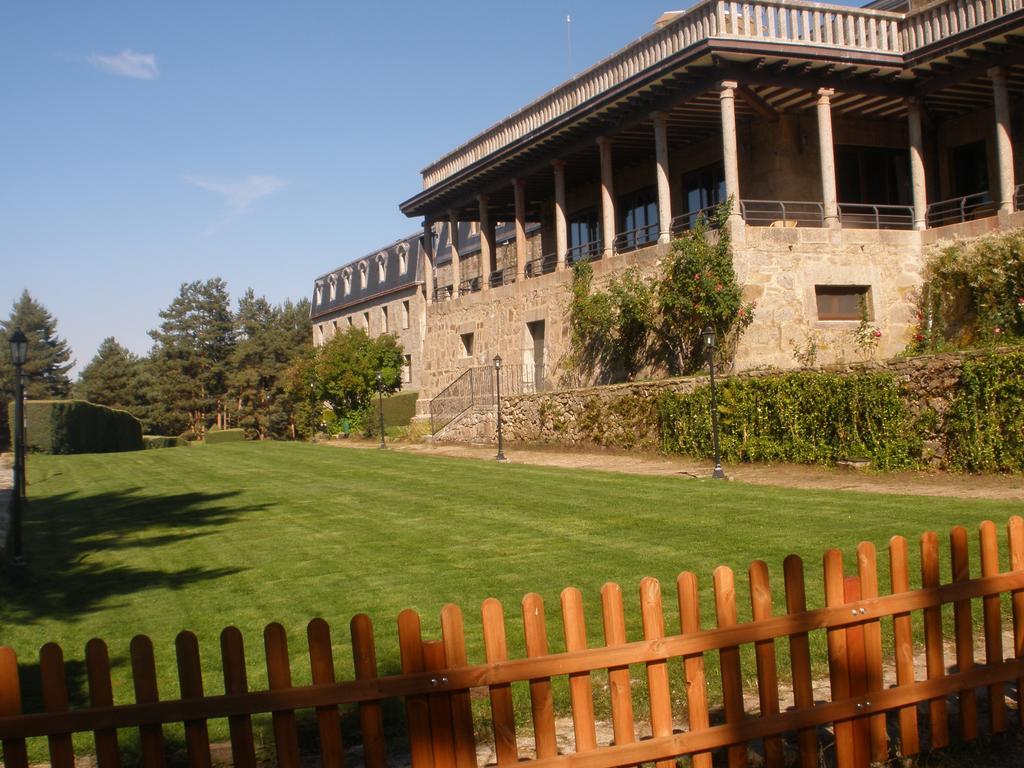 Parador De Gredos Navarredonda de Gredos Exteriör bild